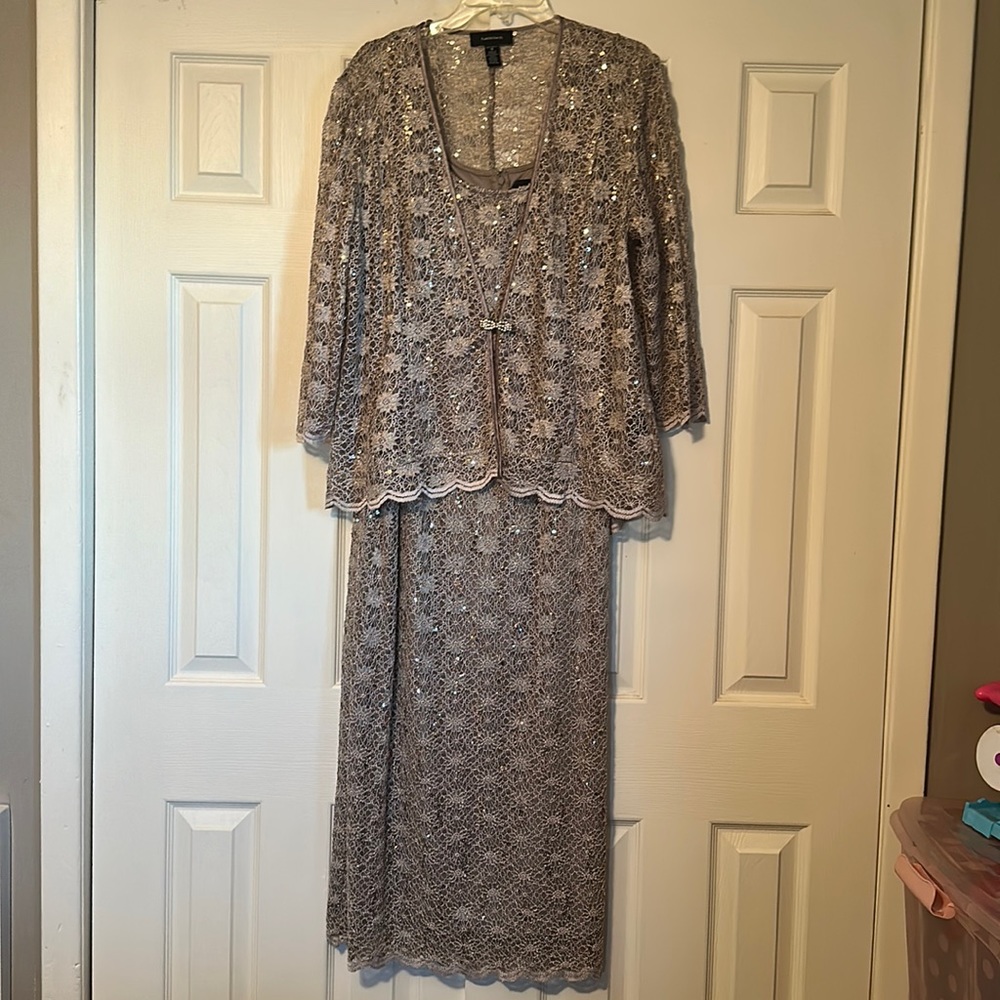 R&M Richards size 18 formal mother of the bride or groom dress